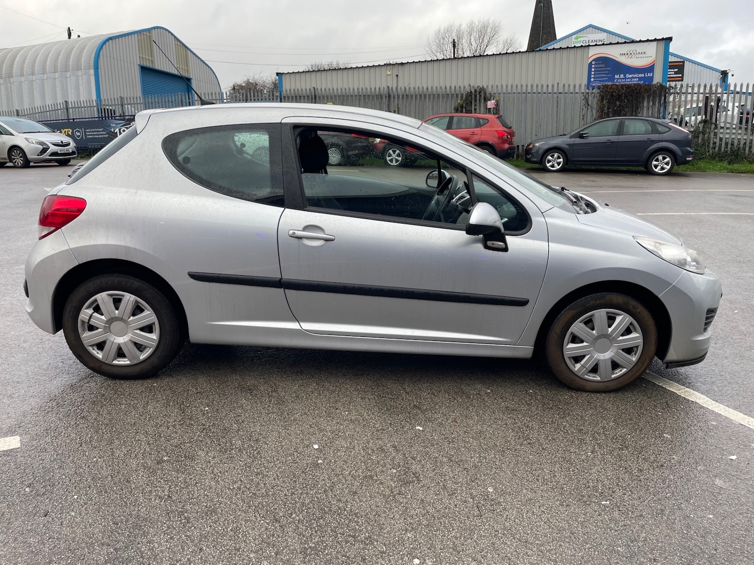 Used Peugeot 207 2010 for sale - 76911386: Photo 8