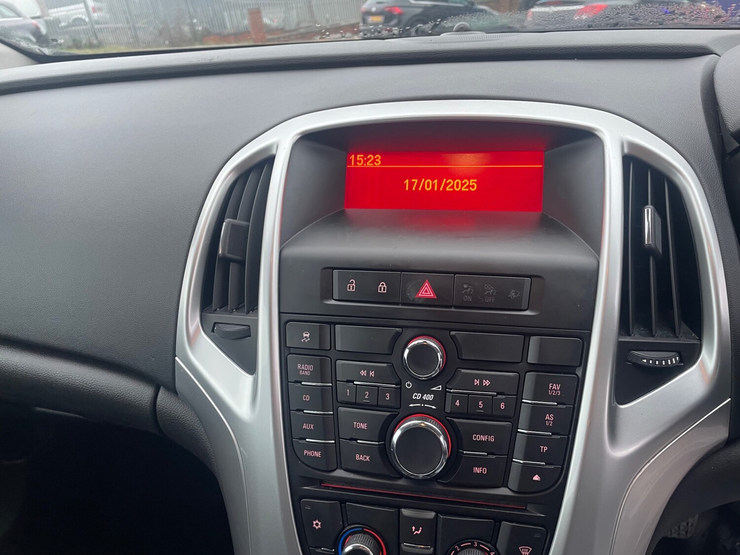 Used Vauxhall Astra 2010 for sale - 78183240: Photo 15