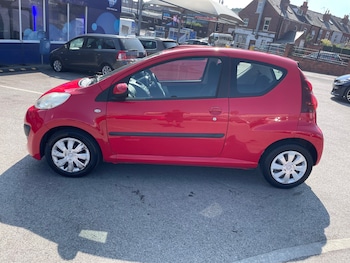 Used Peugeot 107 2014 for sale - 79369048: Photo