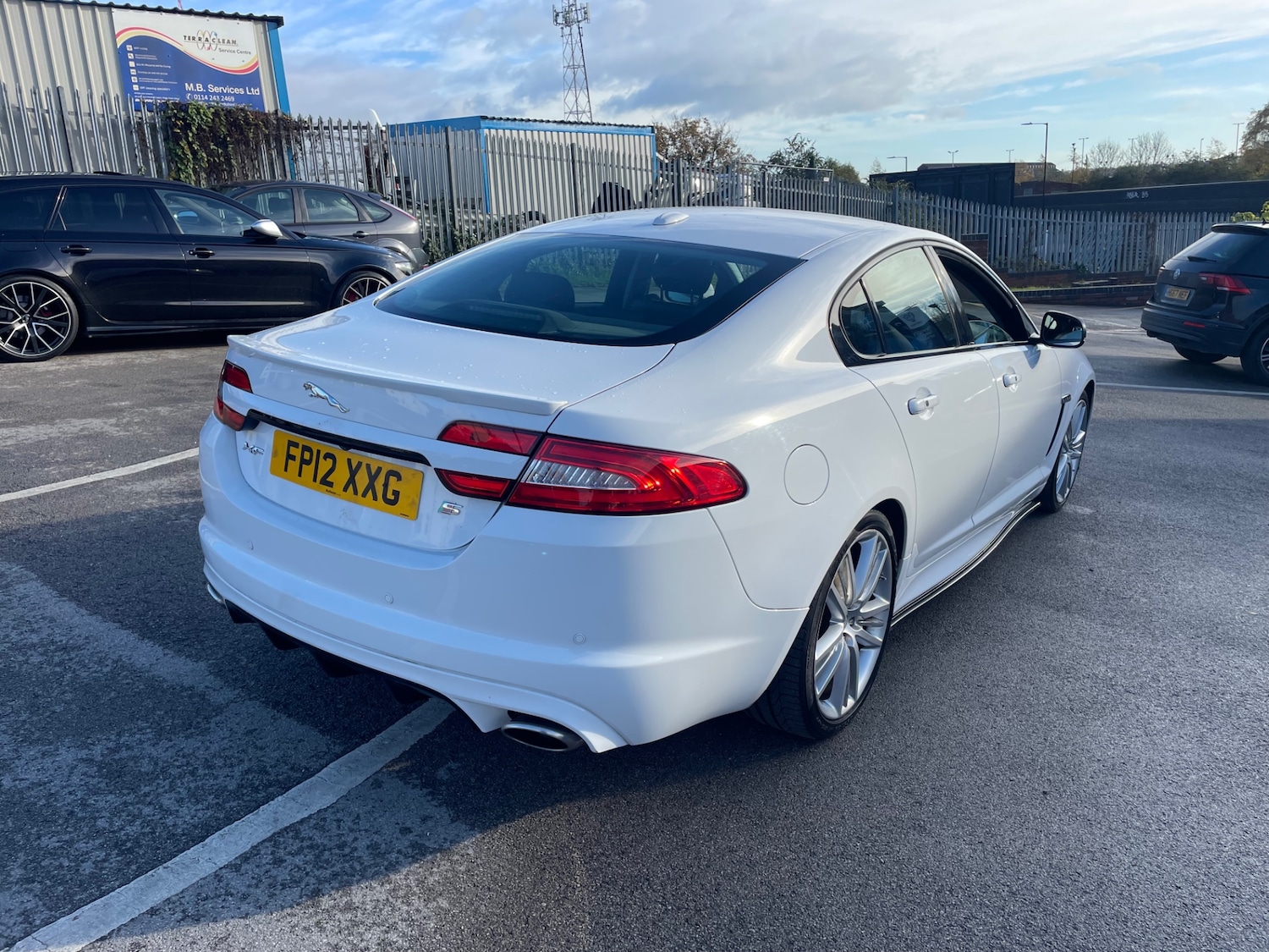 Used Jaguar XF 2012 for sale - 77409826: Photo 5