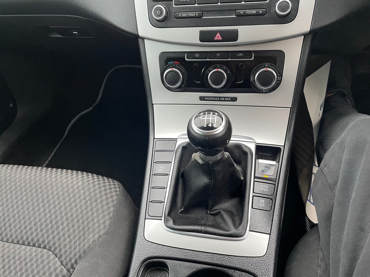 Used Volkswagen Passat 2011 for sale - 77644073: Photo 17