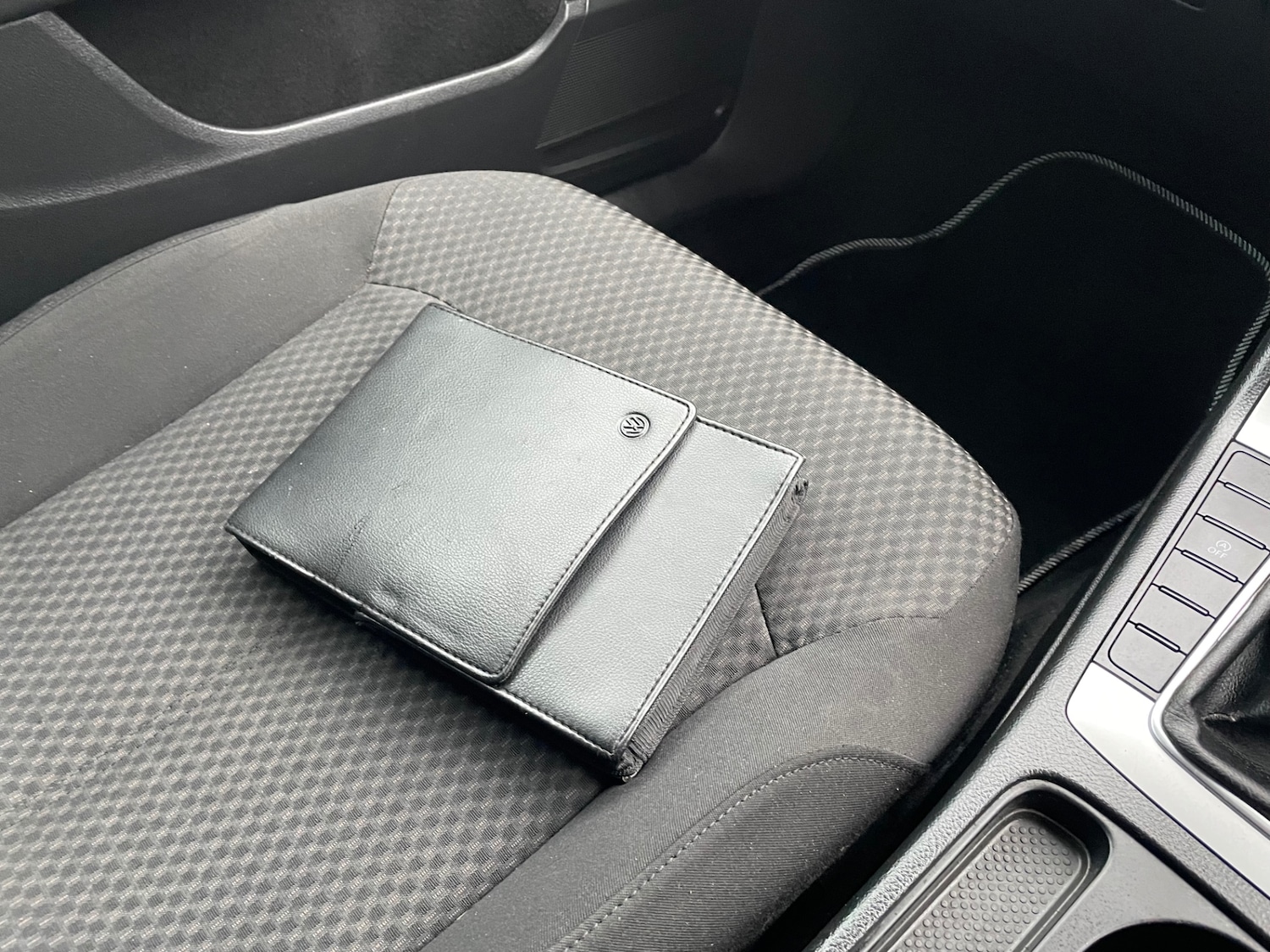 Used Volkswagen Passat 2011 for sale - 77644073: Photo 20