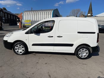 Used Peugeot Partner 2015 for sale - 79806265: Photo