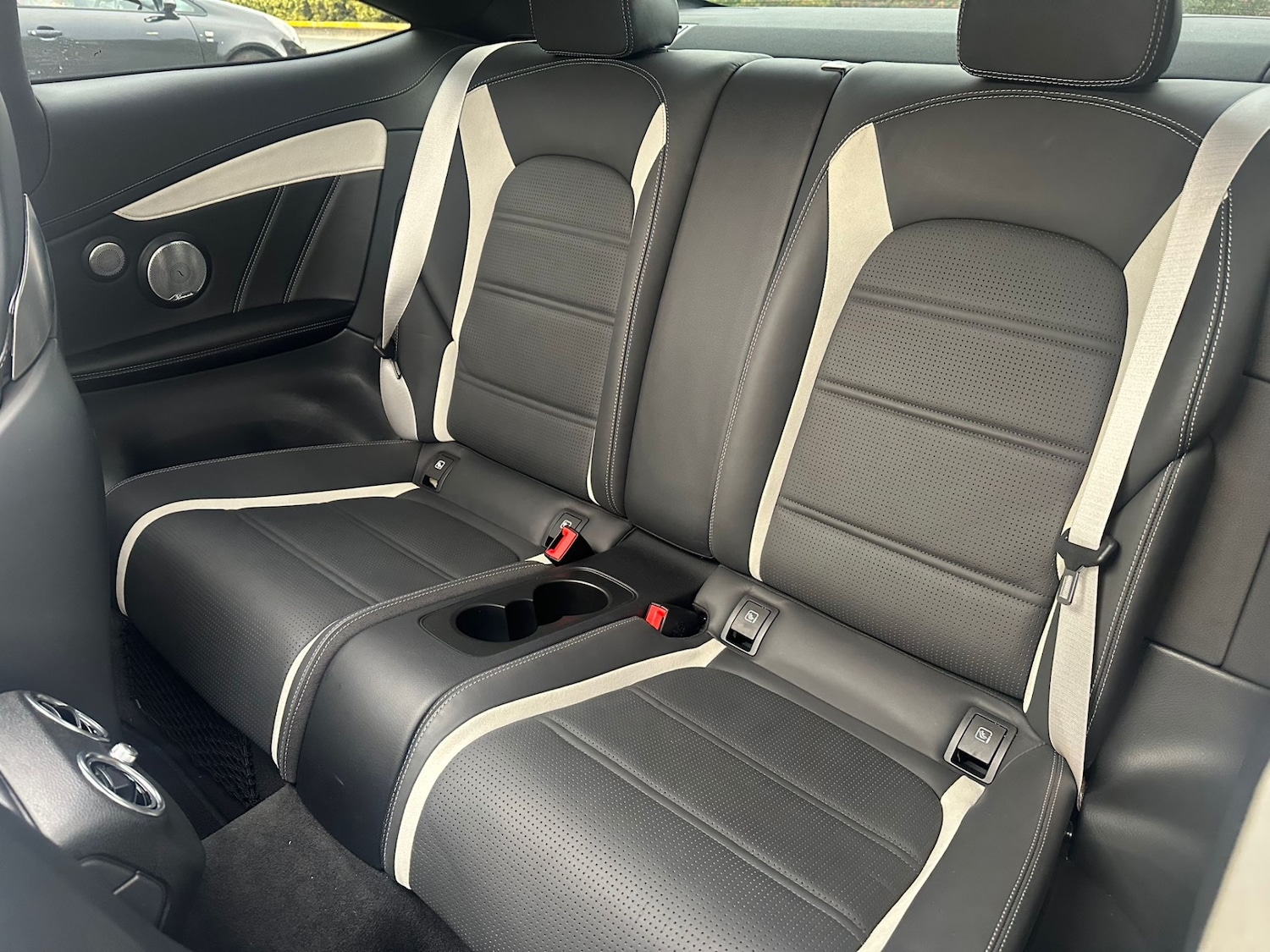 Used Mercedes-Benz C-Class 2019 for sale - 76163842: Photo 16