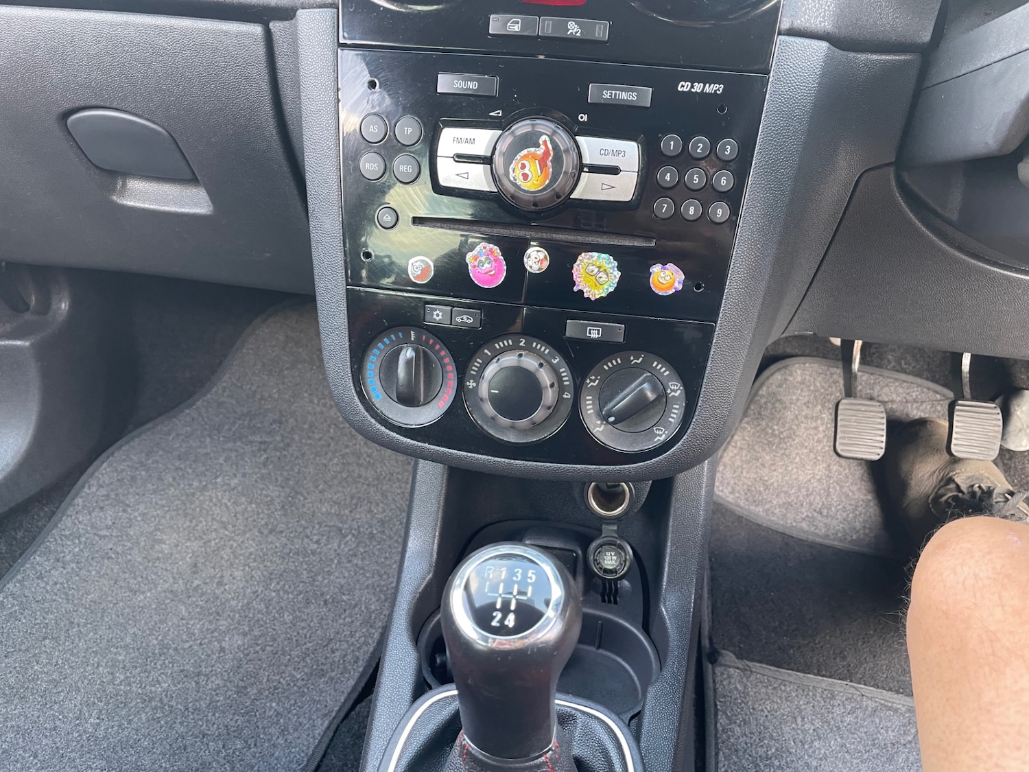 Used Vauxhall Corsa 2011 for sale - 76511183: Photo 16