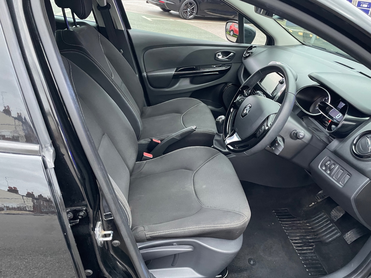 Used Renault Clio 2014 for sale - 77008421: Photo 14