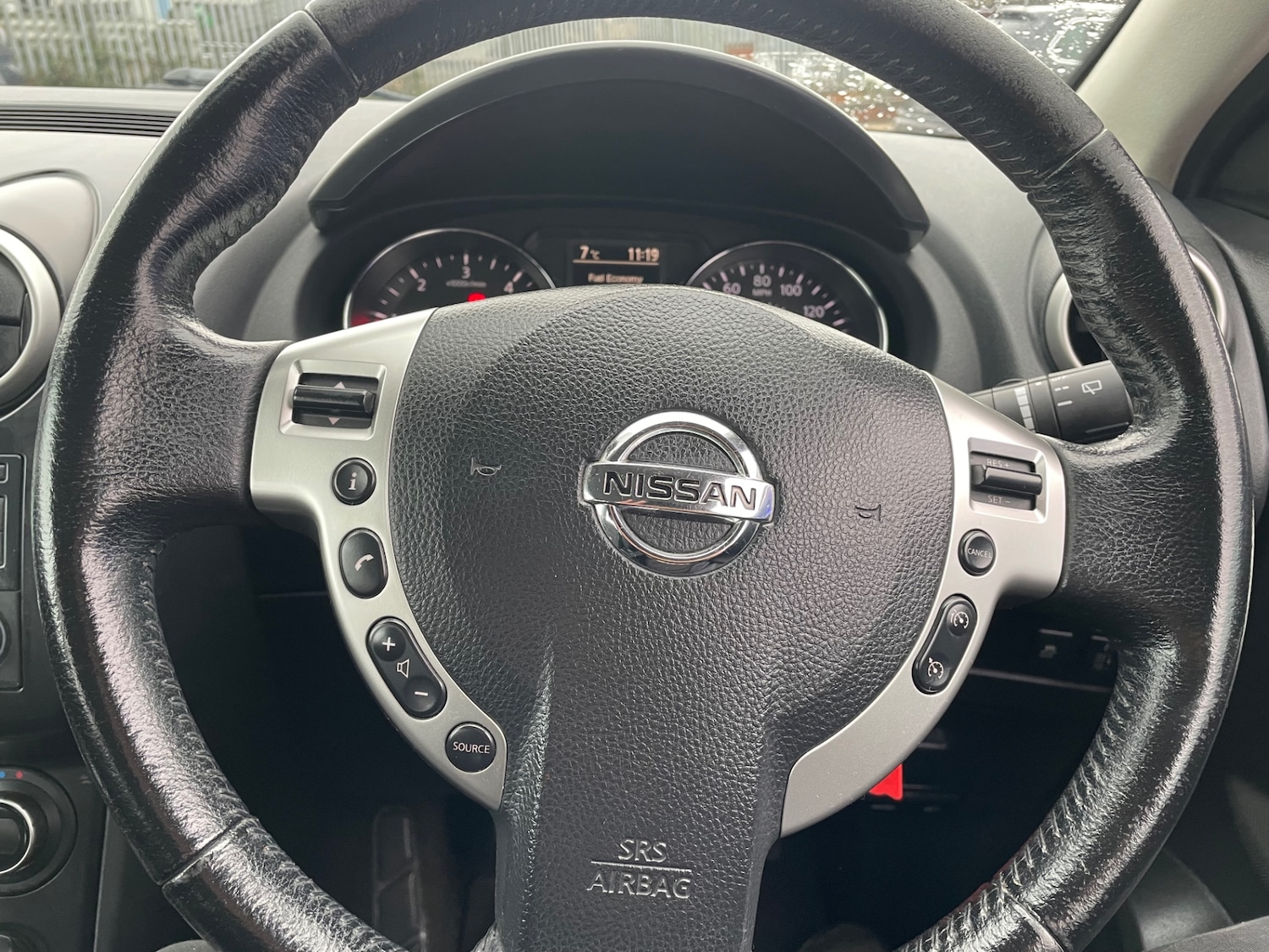 Used Nissan Qashqai 2013 for sale - 77681543: Photo 15