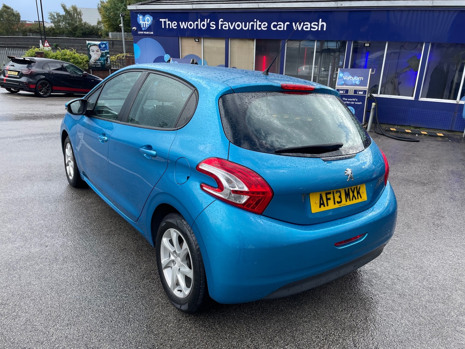 Used Peugeot 208 2013 for sale - 76368255: Photo 5