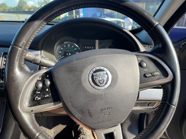 Used Jaguar XF 2012 for sale - 76236386: Photo 14