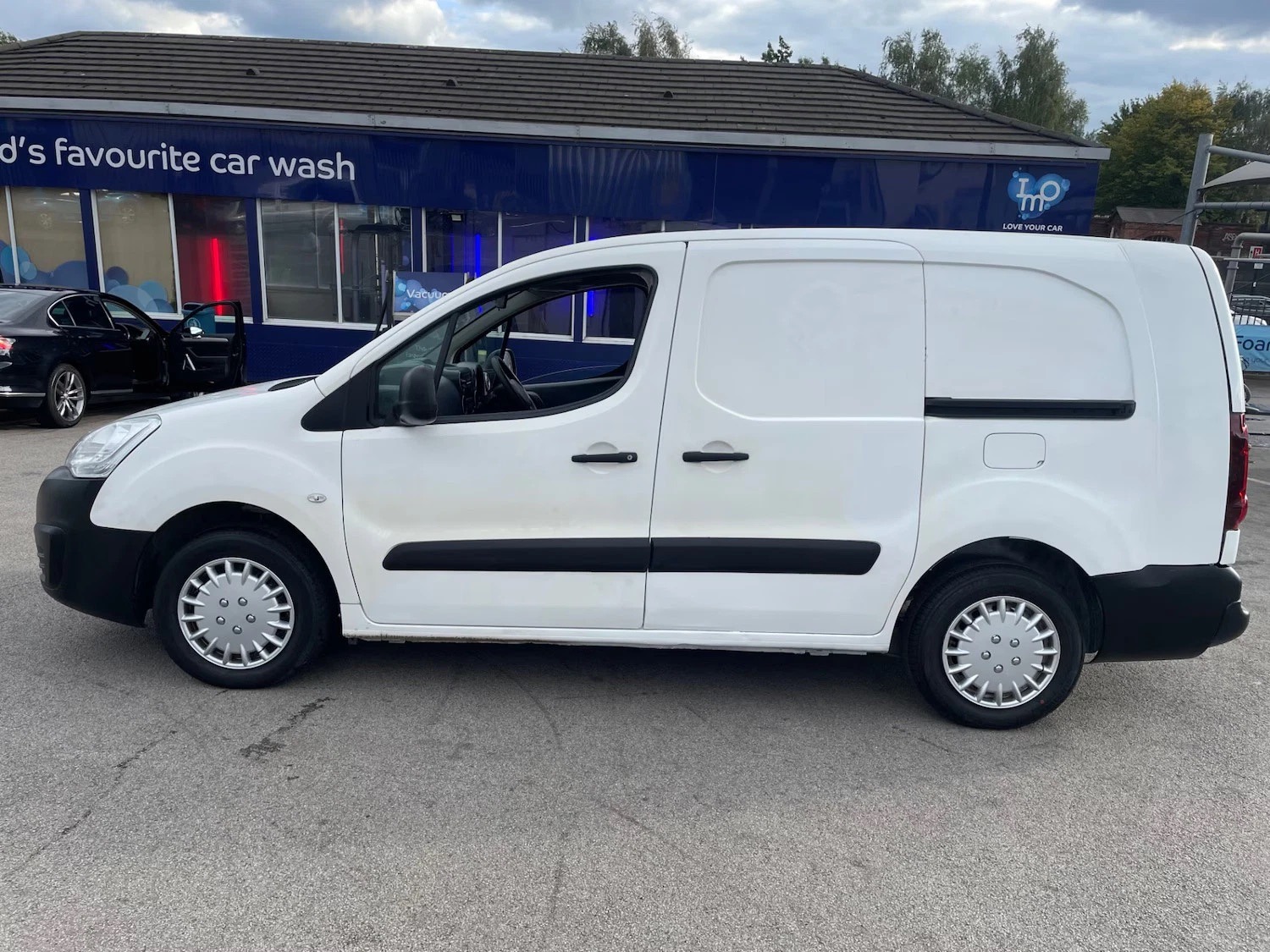 Used Peugeot Partner 2019 for sale - 77715671: Photo 4