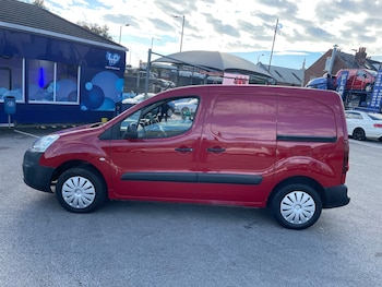 Used Citroen Berlingo 2016 for sale - 76581172: Photo