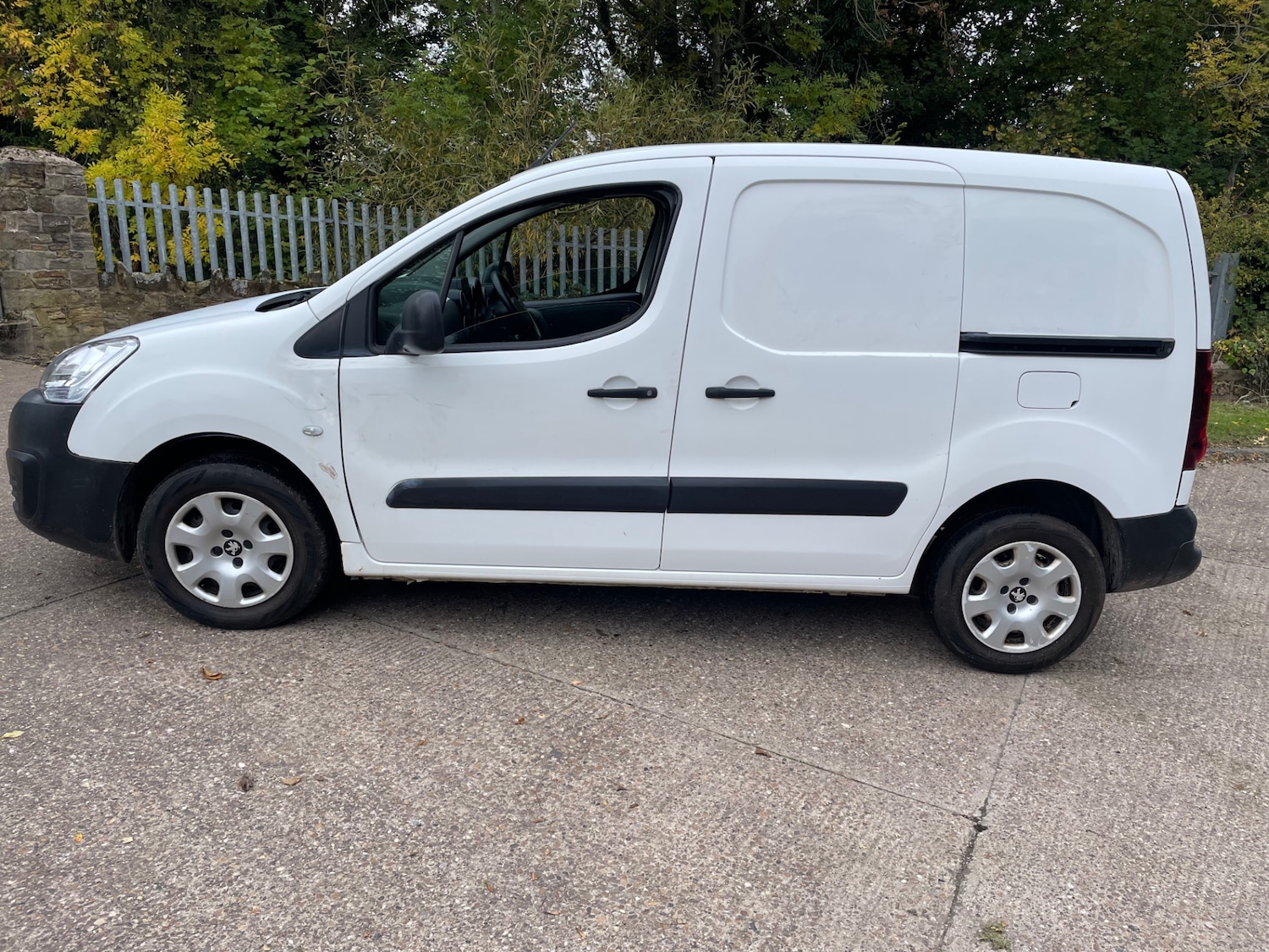 Used Peugeot Partner 2018 for sale - 76428804: Photo 4