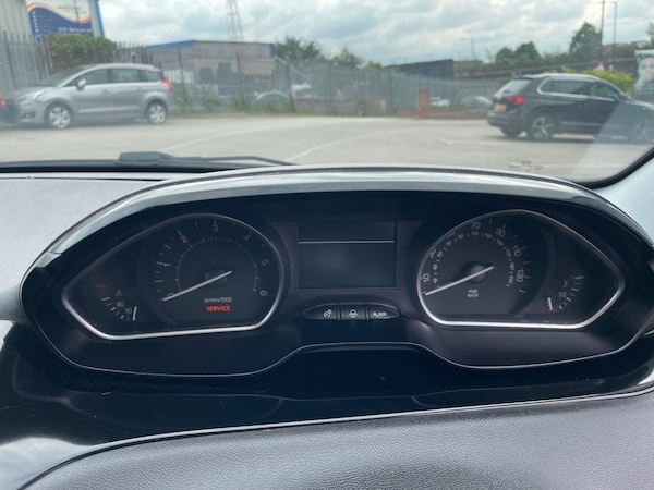 Used Peugeot 208 2014 for sale - 76236387: Photo 17