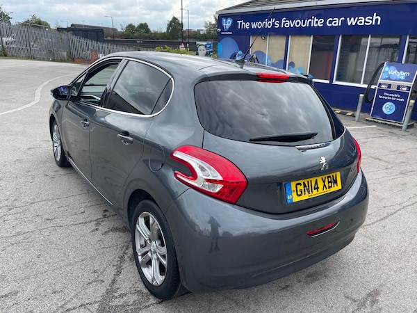 Used Peugeot 208 2014 for sale - 76236387: Photo 5