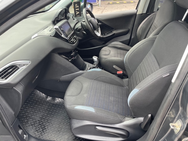 Used Peugeot 208 2014 for sale - 76236387: Photo 9