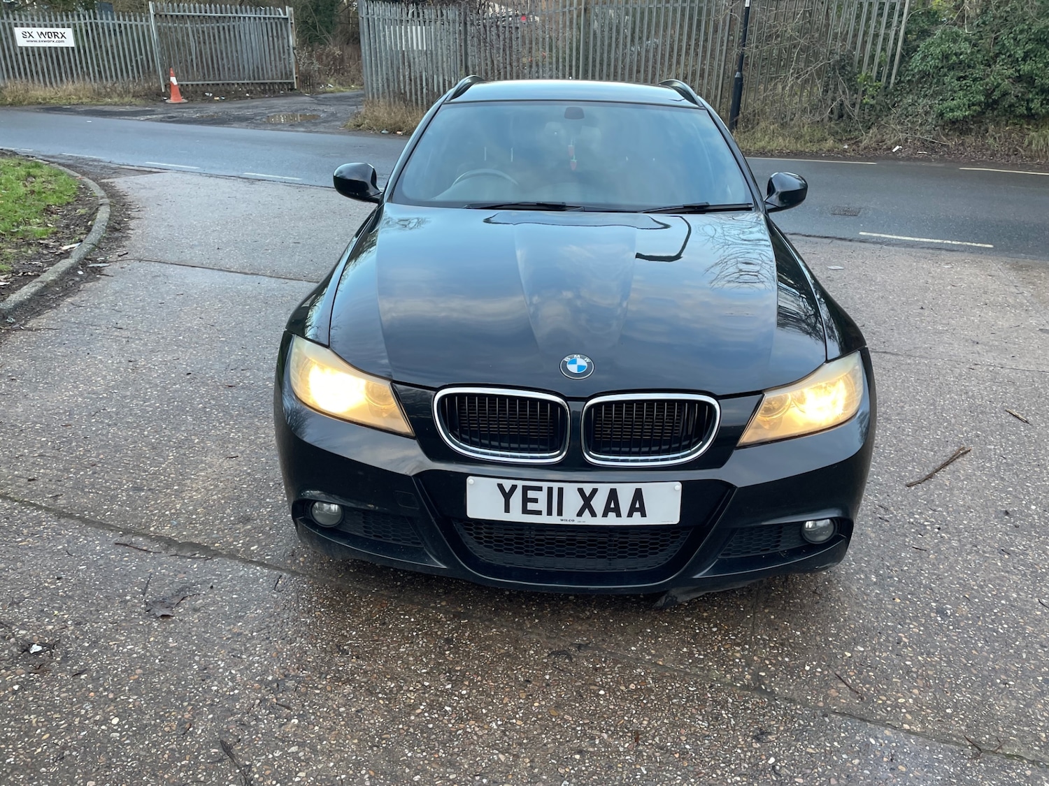 Used BMW 3 Series 2011 for sale - 77241414: Photo 2