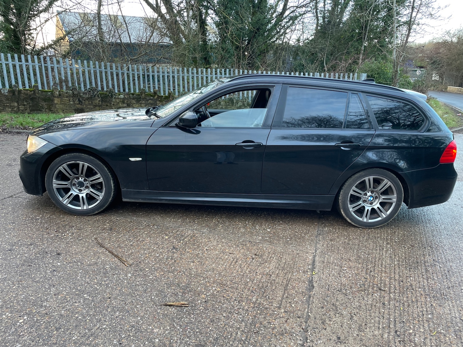 Used BMW 3 Series 2011 for sale - 77241414: Photo 4