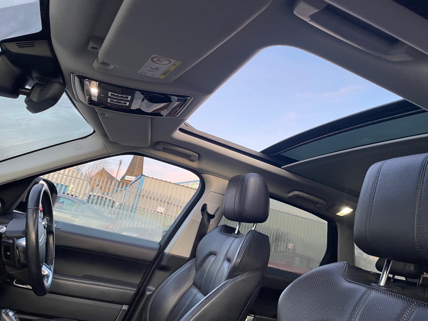 Used Land Rover Range Rover Sport 2016 for sale - 77138675: Photo 12