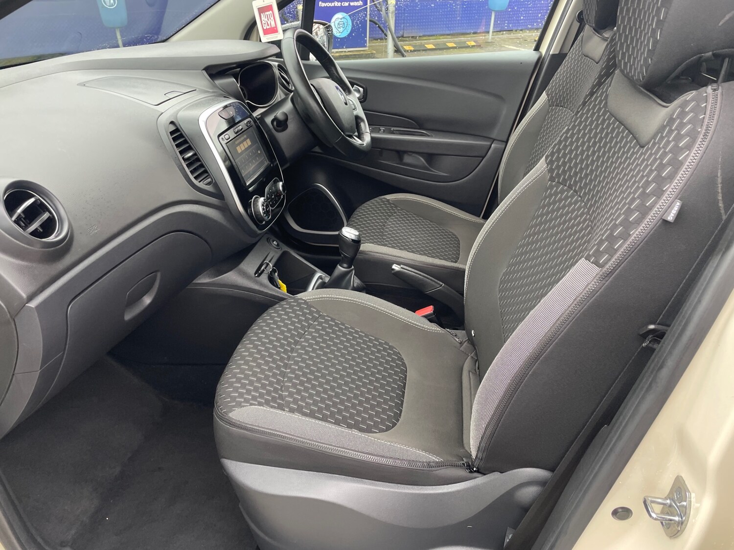 Used Renault Captur 2017 for sale - 78109860: Photo 11