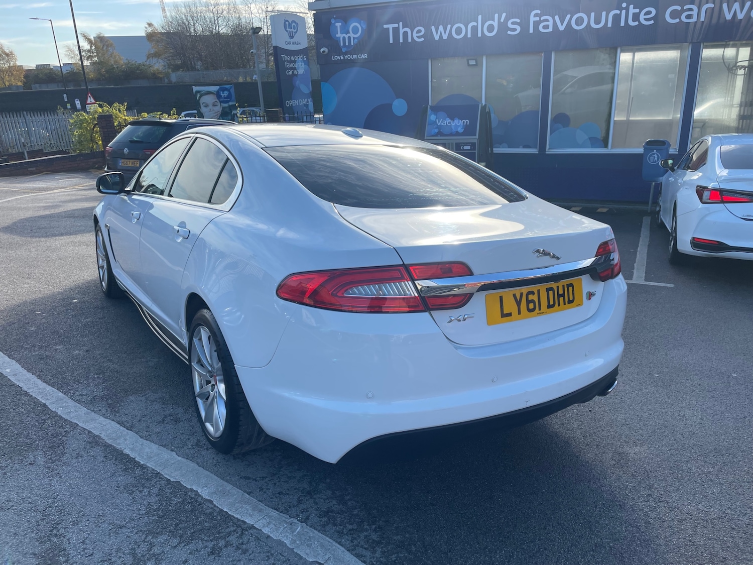 Used Jaguar XF 2011 for sale - 77370202: Photo 5