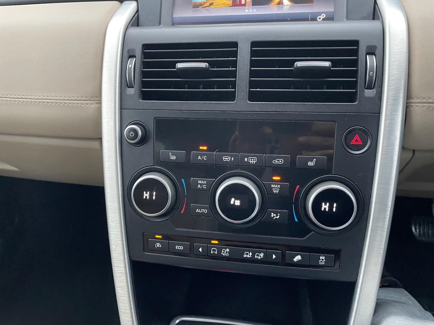 Used Land Rover Discovery Sport 2015 for sale - 77721699: Photo 17