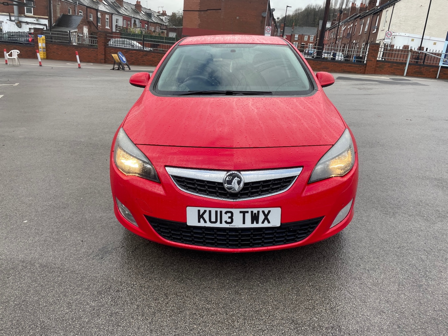 Used Vauxhall Astra 2013 for sale - 76847665: Photo 2