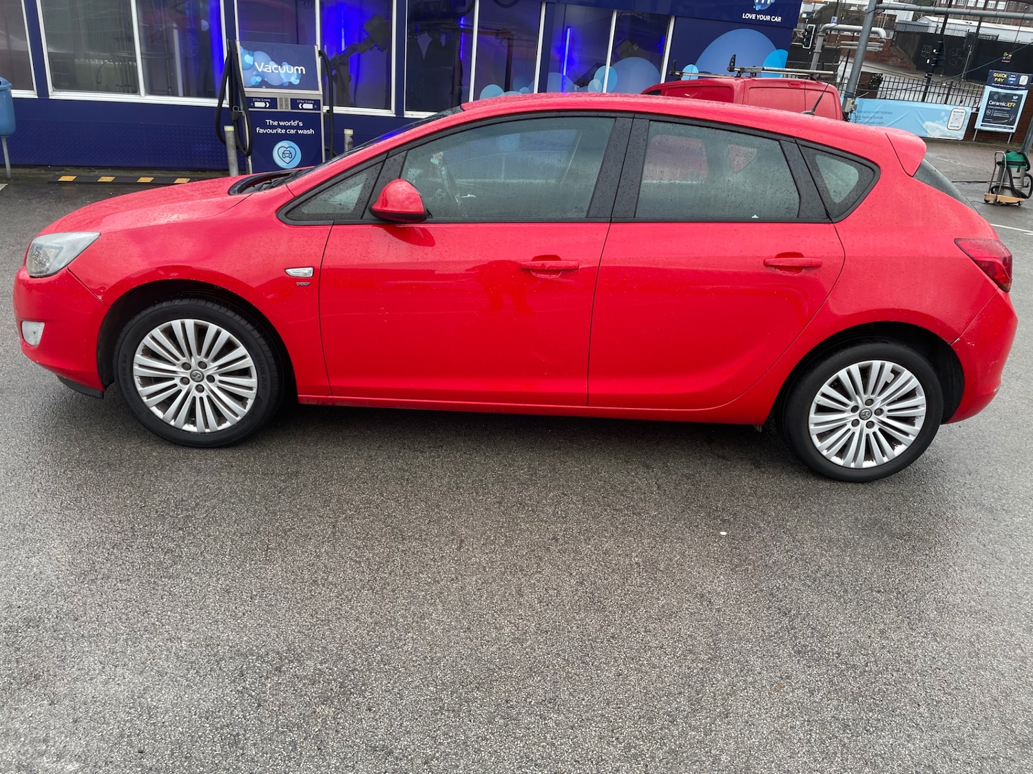 Used Vauxhall Astra 2013 for sale - 76847665: Photo 4