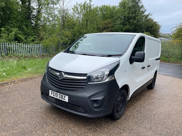Used Vauxhall Vivaro 2019 for sale - 76236933: Photo 2