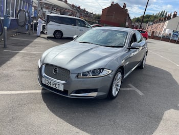 Used Jaguar XF 2014 for sale - 79680765: Photo