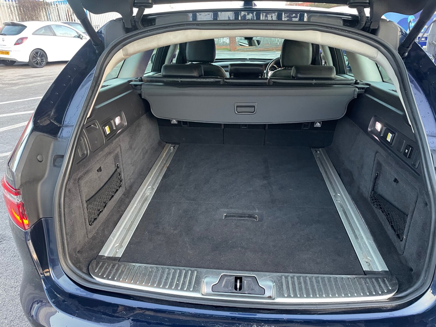 Used Jaguar XF 2019 for sale - 77368008: Photo 9