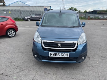 Used Peugeot Partner Tepee 2016 for sale - 79449342: Photo