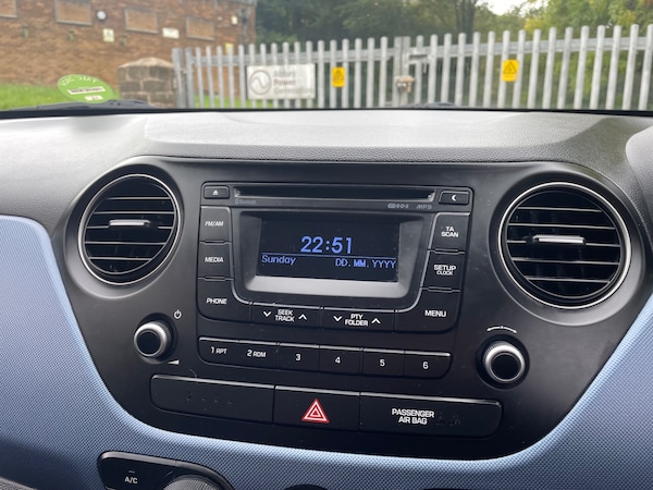 Used Hyundai i10 2016 for sale - 76234955: Photo 16