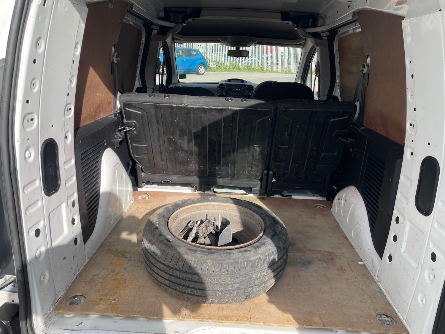 Used Peugeot Partner 2019 for sale - 77370569: Photo 9