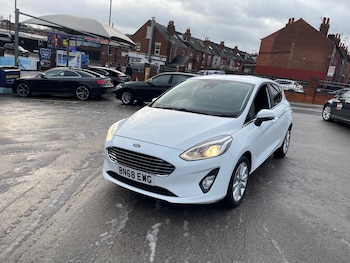 Used Ford Fiesta 2018 for sale - 79371840: Photo