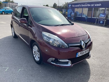 2015 (64) - 1.5 dCi Dynamique TomTom 5dr EDC