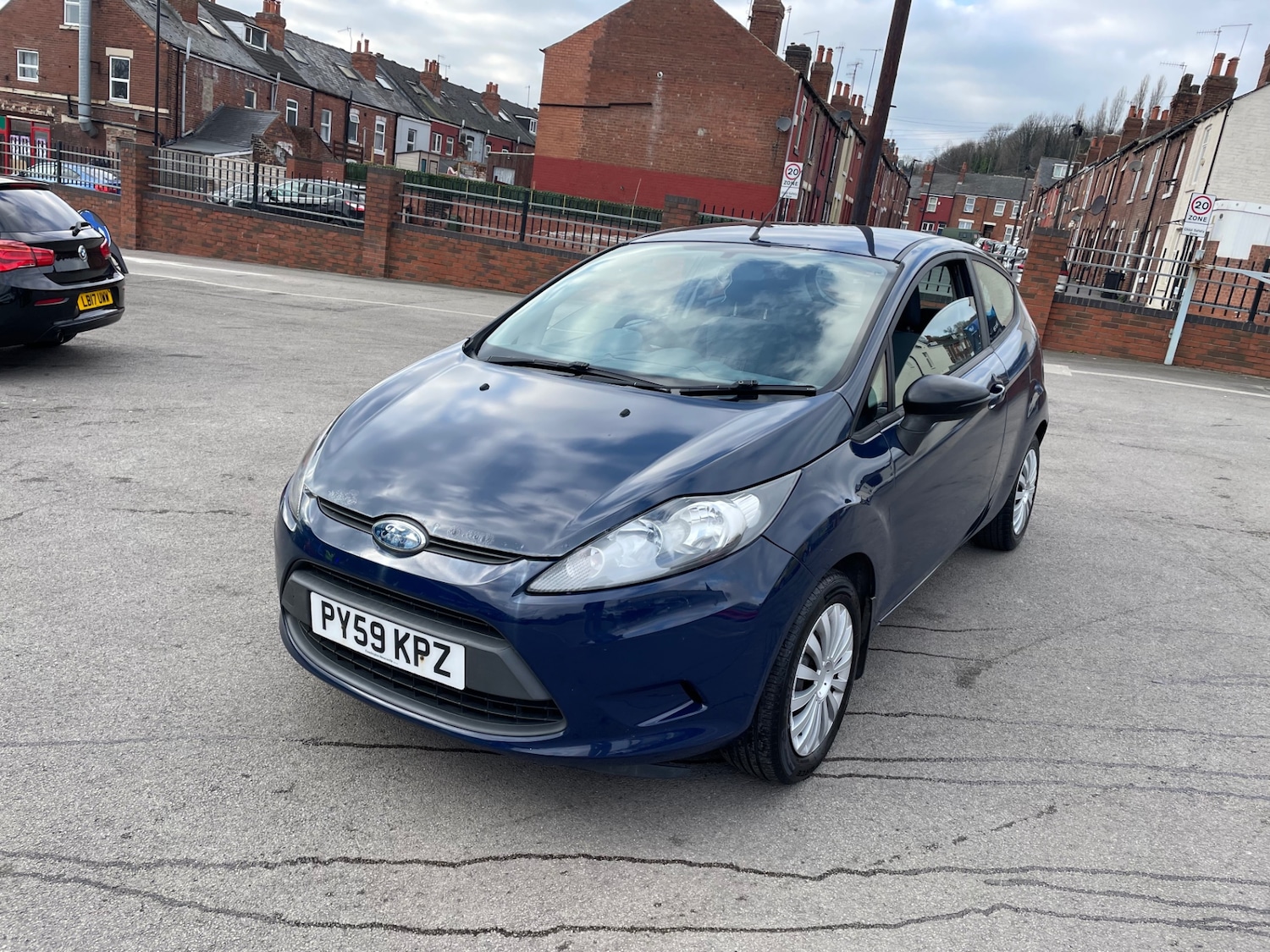 Used Ford Fiesta 2010 for sale - 77008412: Photo 3