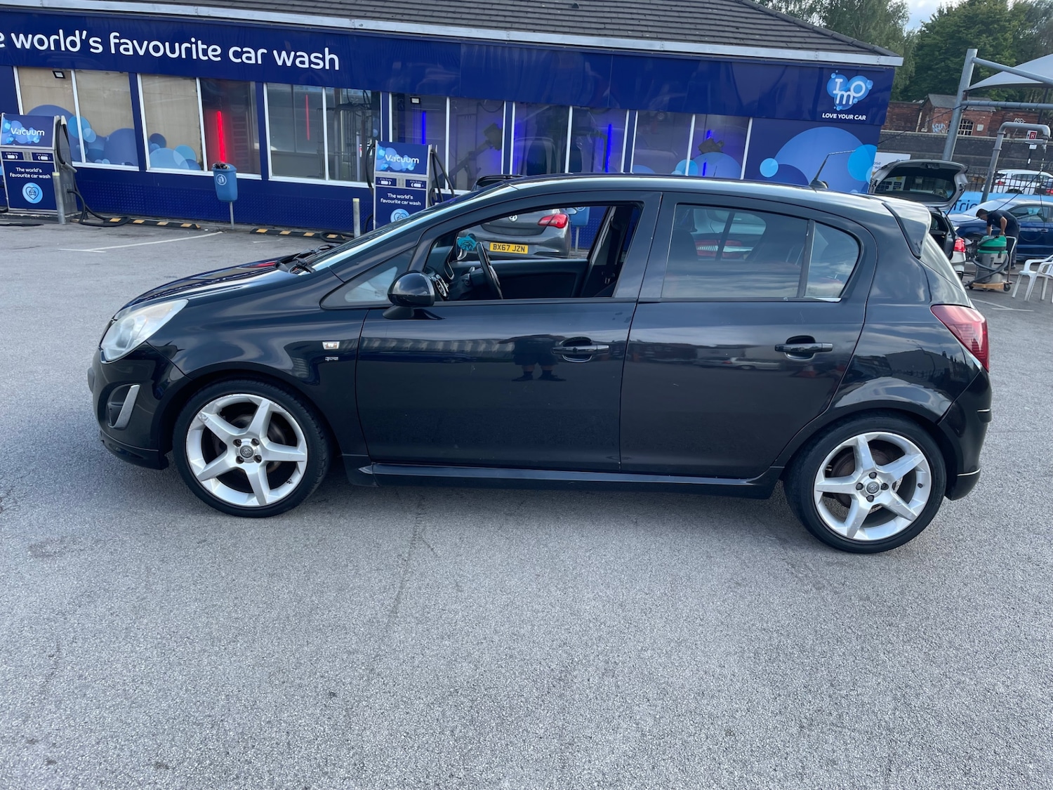 Used Vauxhall Corsa 2011 for sale - 77289272: Photo 4