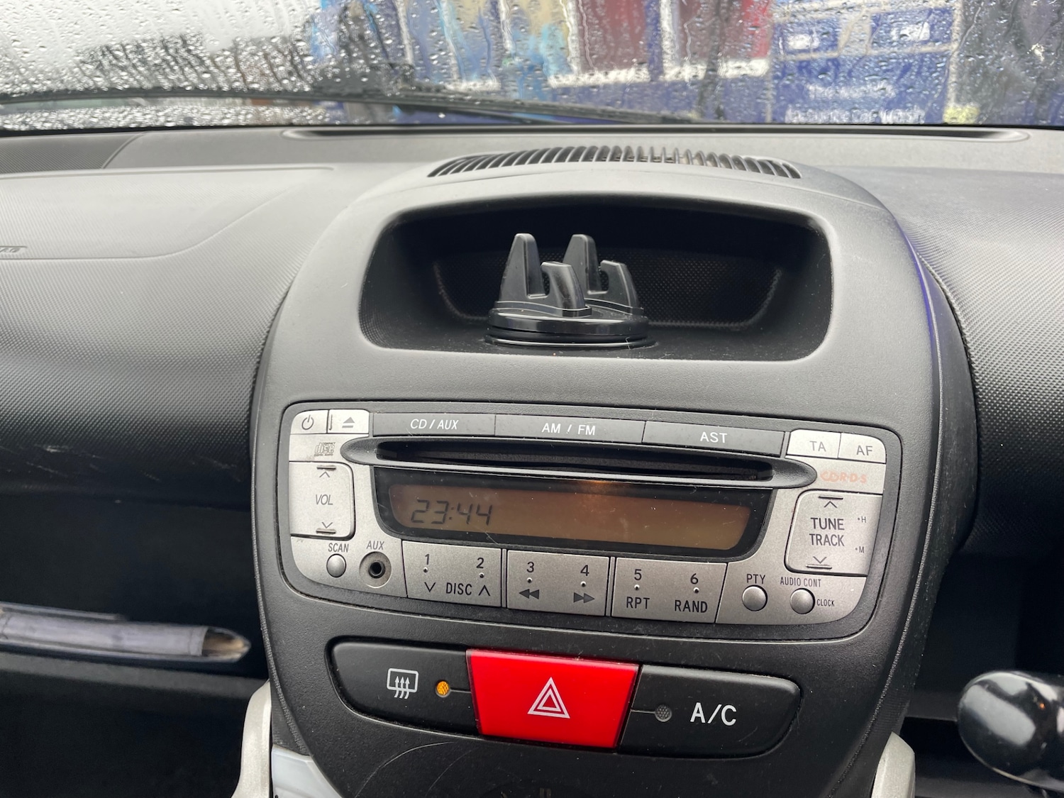 Used Peugeot 107 2014 for sale - 77953716: Photo 15