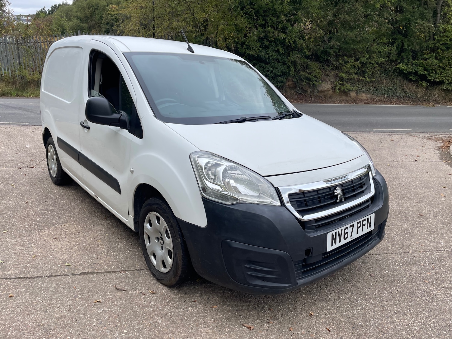 Used Peugeot Partner 2018 for sale - 76177168: Photo 1