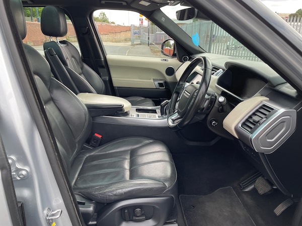 Used Land Rover Range Rover Sport 2017 for sale - 76236841: Photo 17