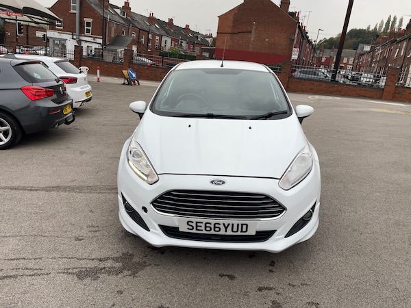 Used Ford Fiesta 2017 for sale - 76311802: Photo 3