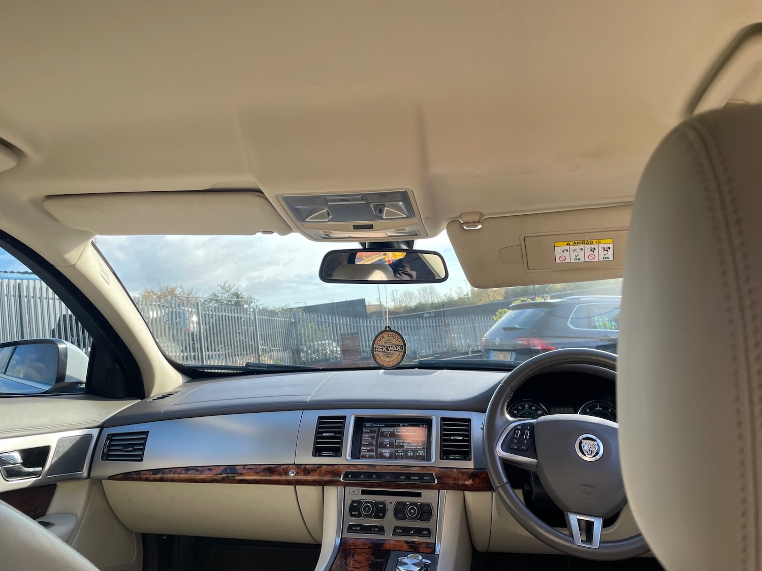 Used Jaguar XF 2011 for sale - 77051769: Photo 12