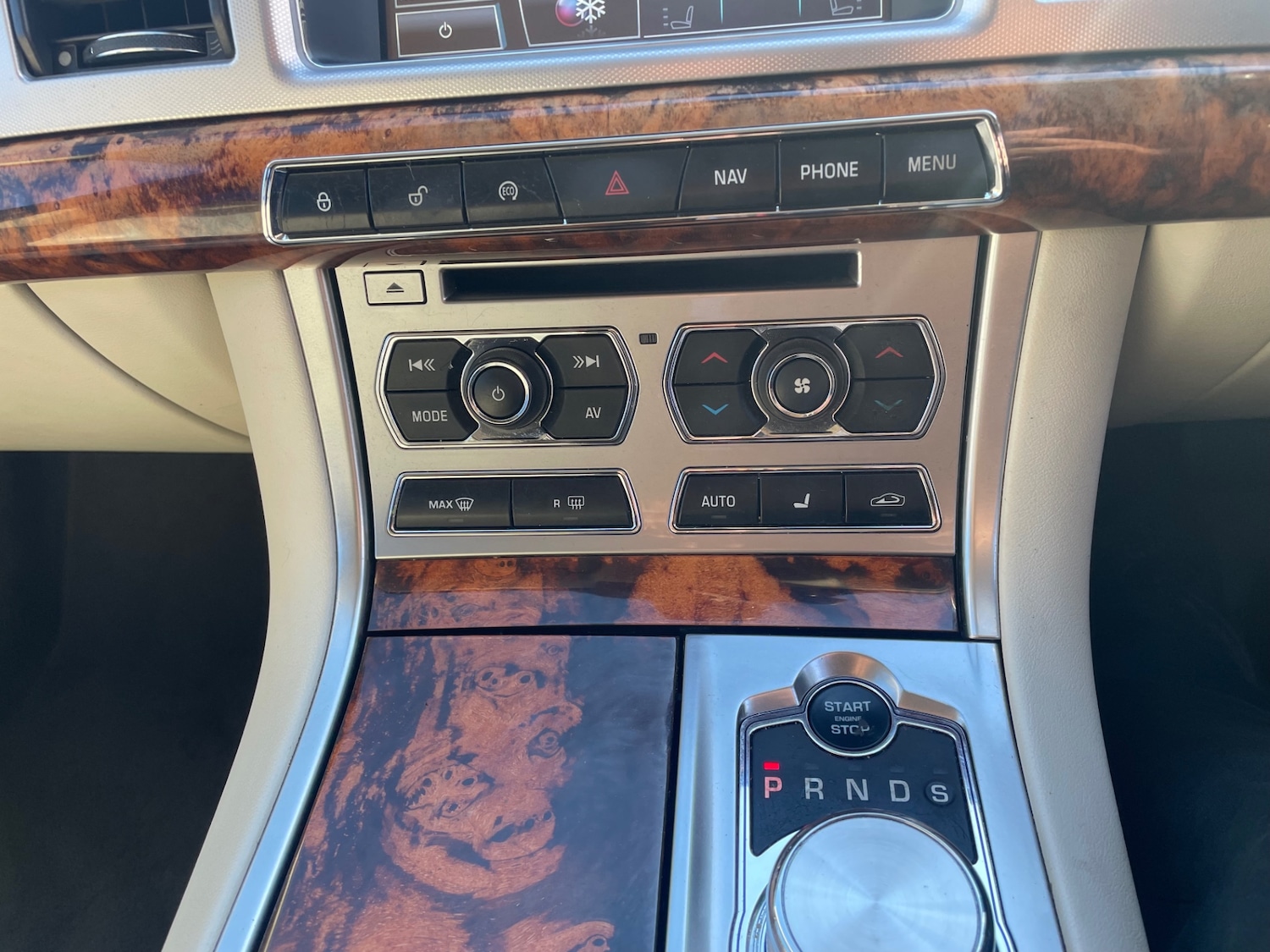 Used Jaguar XF 2011 for sale - 77051769: Photo 18