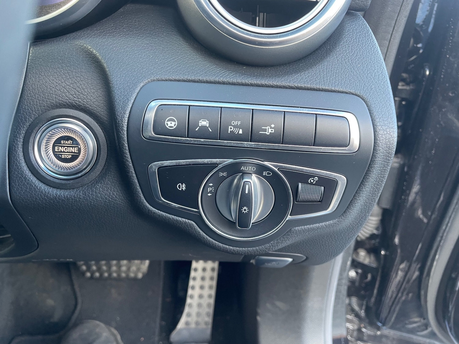 Used Mercedes-Benz C Class 2019 for sale - 76922405: Photo 19