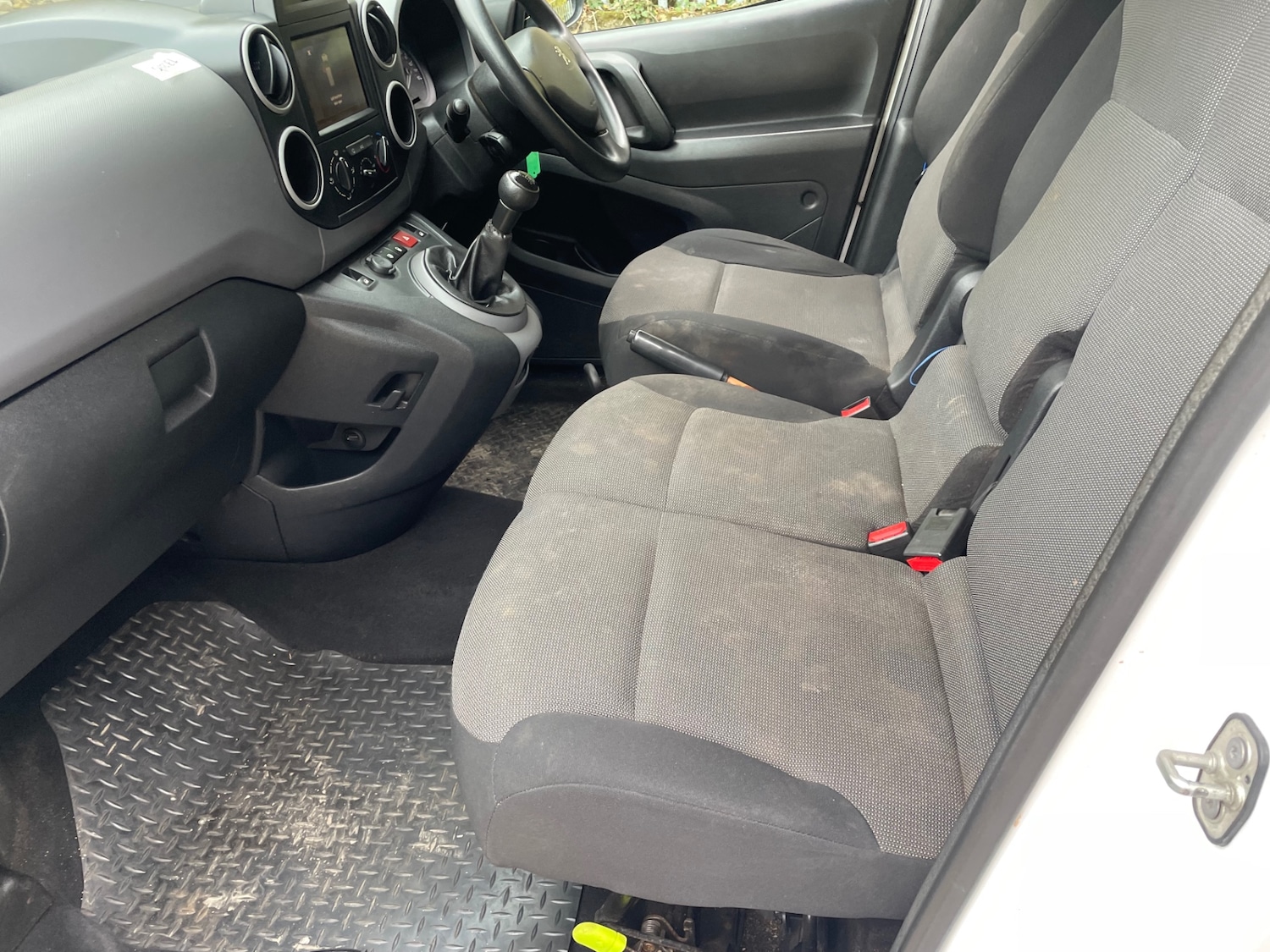 Used Peugeot Partner 2018 for sale - 76510492: Photo 11