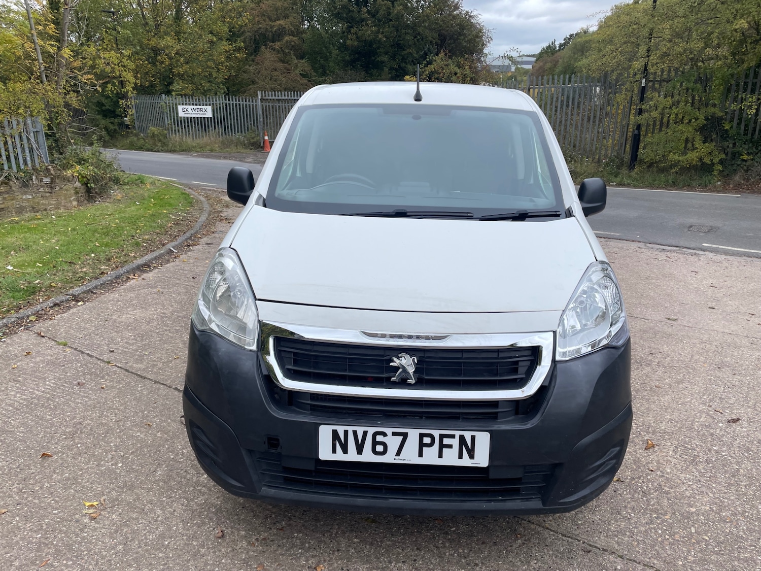 Used Peugeot Partner 2018 for sale - 76510492: Photo 2