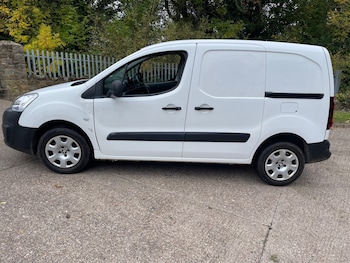 Used Peugeot Partner 2018 for sale - 76510492: Photo