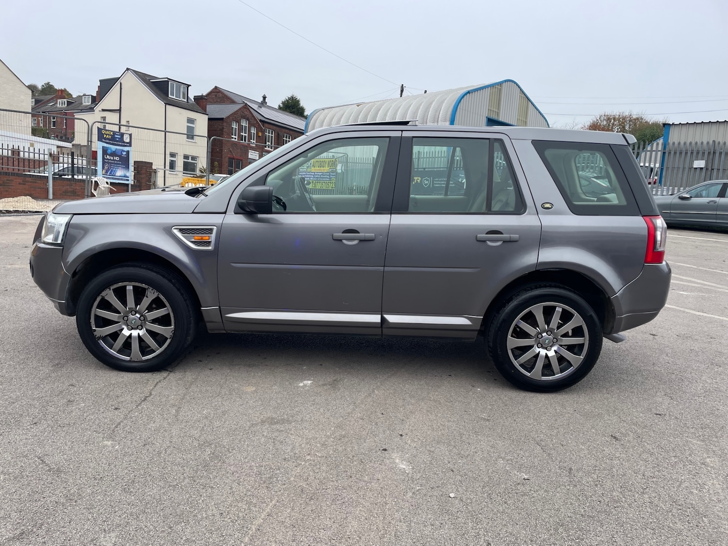 Used Land Rover Freelander 2010 for sale - 76508760: Photo 3