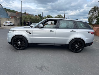 Used Land Rover Range Rover Sport 2017 for sale - 76430659: Photo