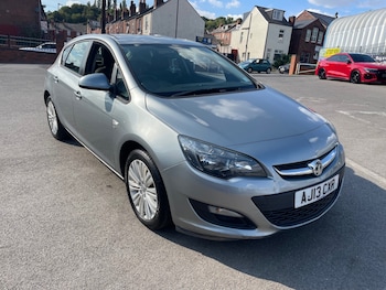 Used Vauxhall Astra 2013 for sale - 79612859: Photo